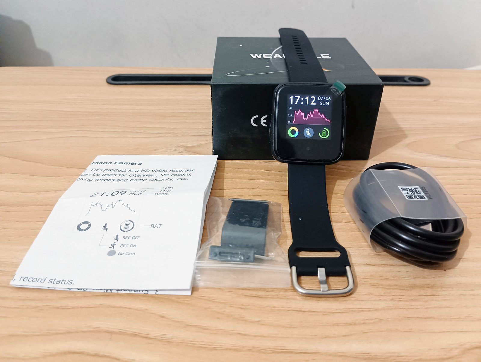 SM004 Full HD Smart Watch Hidden Camera